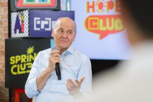 ซิกเว่ เบรกเก้ ชี้ 'คนเก่ง' ยุคใหม่ไม่ใช่แค่เกรดดี ถอดสูตรสำเร็จรับมือ AI Disruption และวิธีโตในโลกการทำงาน