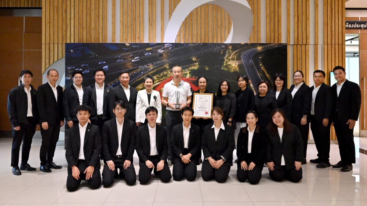 สวนเทิดพระเกียรติ 72 พรรษา บางจากฯ คว้า Honour Award ระดับสากล