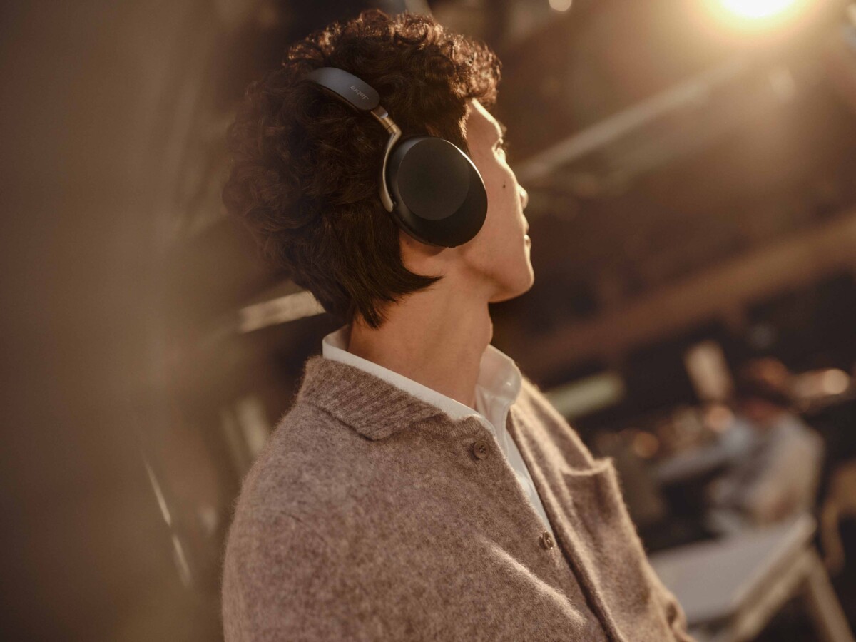 อาร์ทีบีฯ เปิดตัว Jabra Evolve3 85 และ 75 หูฟังประชุมออนไลน์พลัง AI ชูระบบตัดเสียงล้ำสมัย