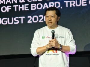 ศุภชัย กางโรดแมปดันไทยสู่ AI Hub ภูมิภาค ผนึก AWS–10 มหาวิทยาลัย ปั้น 2 หมื่นเทคสตาร์ทอัพ ดึงเม็ดเงิน Data Center 3 ล้านล้านบาท