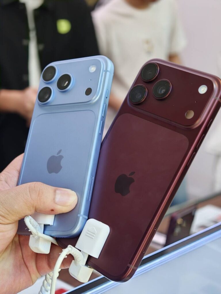AIS เปิดขาย iPhone 18 Pro วันแรก คิวยอดจองทะลัก ชูกลยุทธ์ "เทิร์นสบาย" เริ่มต้น 0 บาท หนุนยอด Trade-in โตเท่าตัว