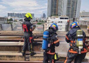 รฟม. แจ้งเร่งแก้ไขเหตุ MRT สายสีน้ำเงิน เกิดกระแสไฟฟ้าลัดวงจร พร้อมประสาน ขสมก. จัดรถ ดูแลรับ – ส่ง ผู้โดยสารตามแนวเส้นทางรถไฟฟ้า