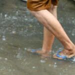 ฝนตกหนัก-น้ำท่วมเสี่ยงป่วยพุ่ง! แพทย์วิมุตเตือนรับมือ 5 โรคฮิต เช็กอาการอันตรายก่อนลุกลาม