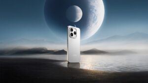 เปิดตัว iQOO 16 พลังชิป Snapdragon 8 เจน 6 พร้อมชิปเกมมิ่ง Q4 และแบตเตอรี่ 8400mAh