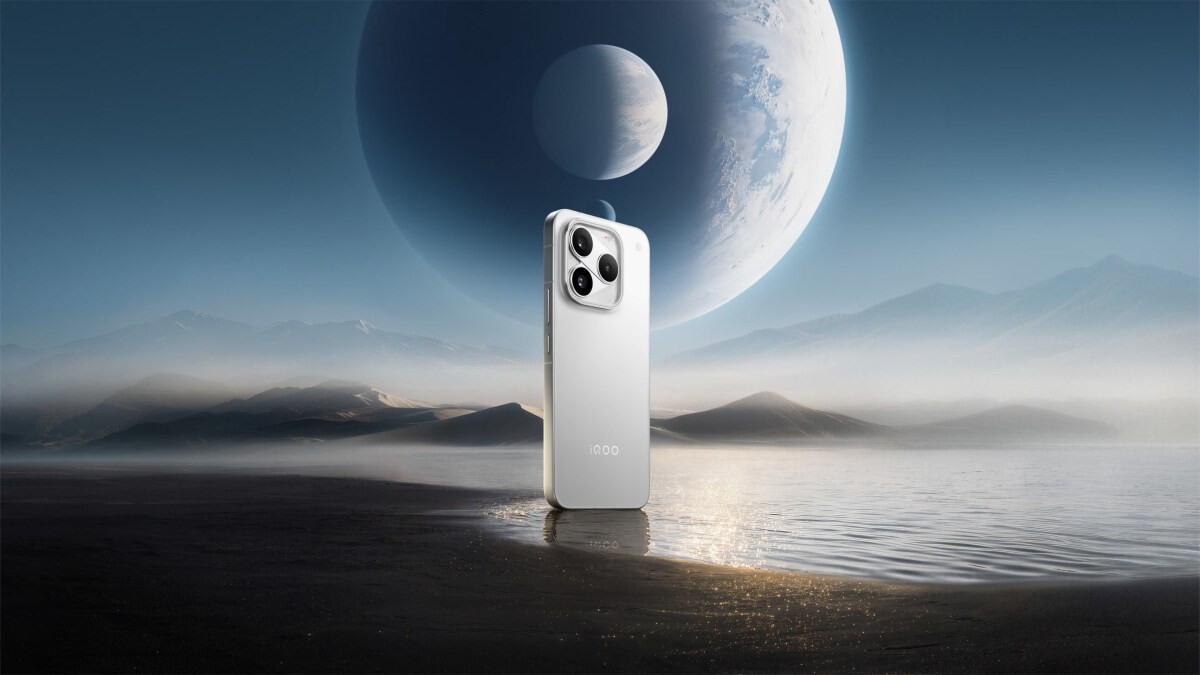 เปิดตัว iQOO 16 พลังชิป Snapdragon 8 เจน 6 พร้อมชิปเกมมิ่ง Q4 และแบตเตอรี่ 8400mAh