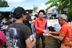 ไปรษณีย์ไทย งัด 5 มาตรการครบวงจร อุ้ม SME ฝ่าวิกฤตน้ำท่วม เดินหน้าธุรกิจไม่สะดุด